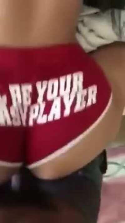 If this gets enough upvotes I’ll post the whole mega file of her