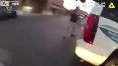 Jackass Tries Threatening a Cop With a Knife and Gets Shot