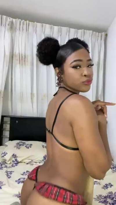 hey boys, do u like me? :)