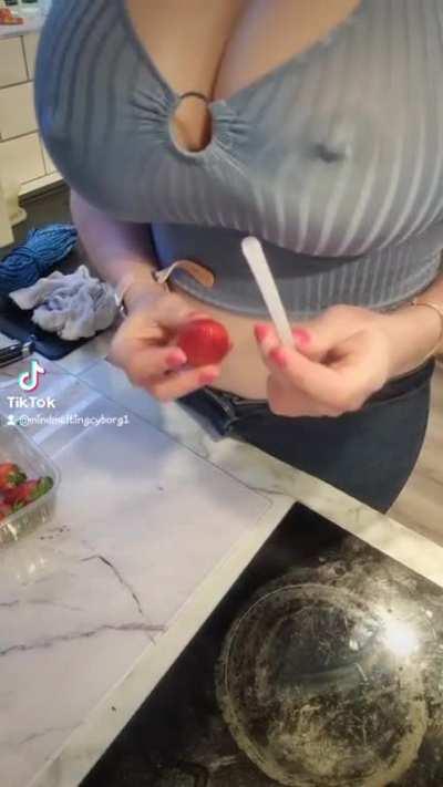 @MindMeltingCyborg1 strawberry hacks