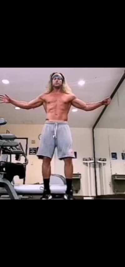 Dolph Ziggler from his ig story 🥵🤤 (sorry for the bad quality)