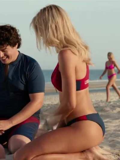 Kelly Rohrbach on the beach