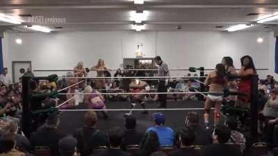 Delmi Exo pussy punched by Laura James