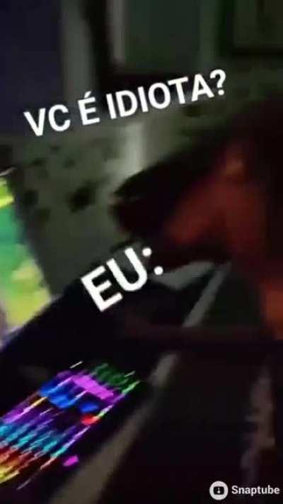 Em minha defesa...Vacalo