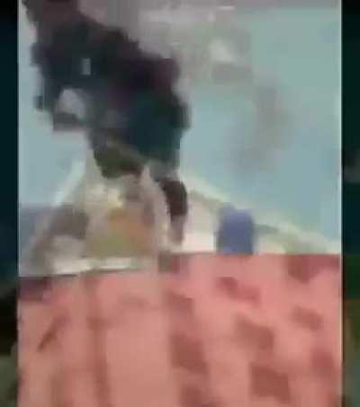 Tava navegando na internet achei essa pedrada