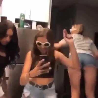 HMC while I dance on a chair