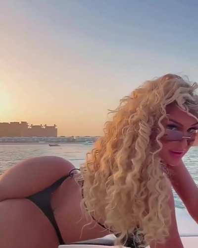 🌊🍑