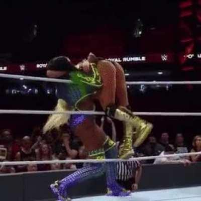 Mandy Rose wedgie