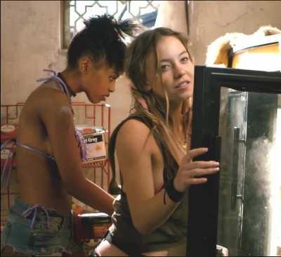 Sydney Sweeney - Dead Ant 1 of 5 - Cropped, Slowed, Looped, AI'd and RIFE'd