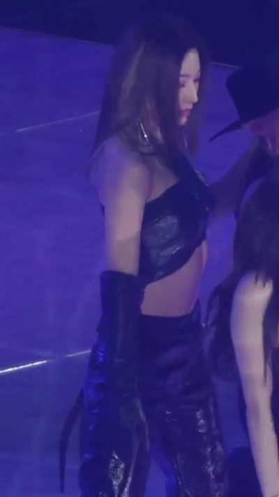 Saerom in latex skin unlocked 😋🥰 