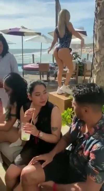 Bien torcido el wey 🤦🏻‍♂️