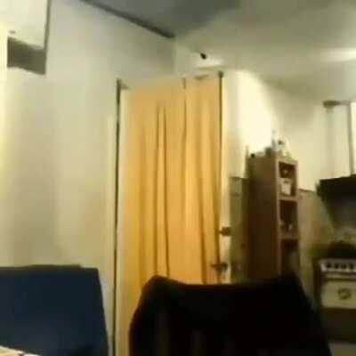 Eh piti encendeme el porro :v