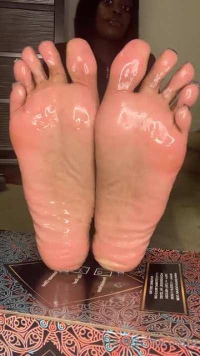 $DM me to get folders. Join telegram now in comments (join it now!)