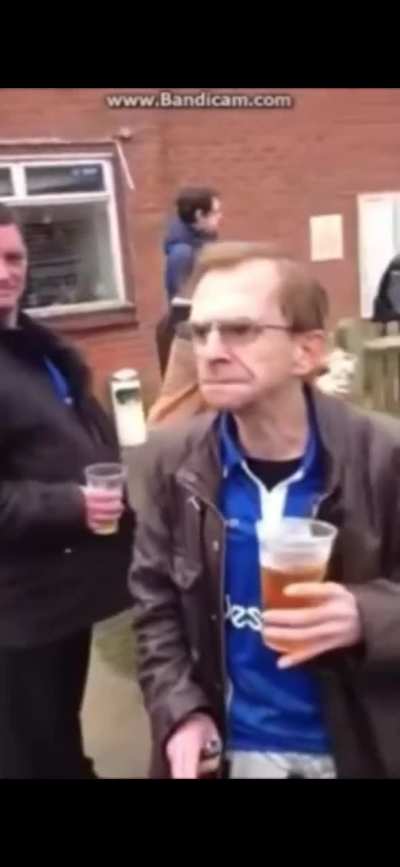 You wan shum? You wan shum?