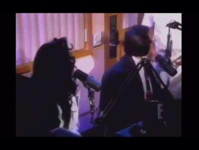 Michel Jackson’s sister tells Howard her husband / manager is abusive 1994