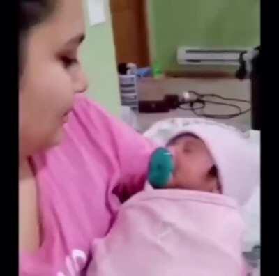 🦶🏿🦶🏿🦶🏿🖖🏿