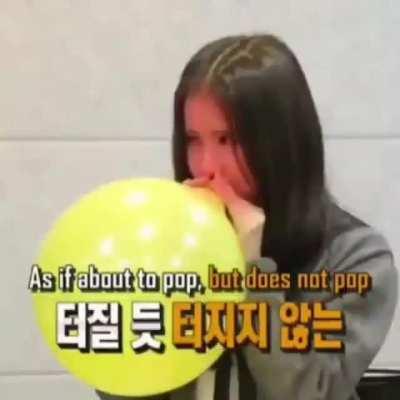 Eunha you can do it. 😅