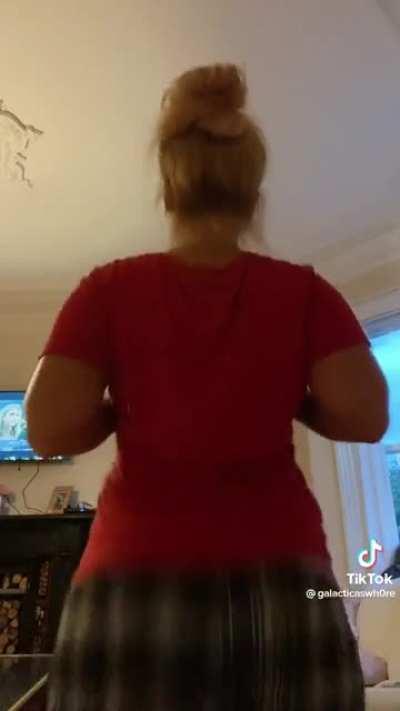 Galactical claps 💫