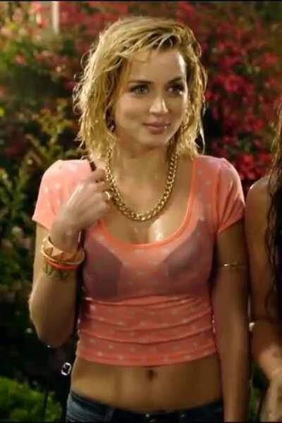 Ana De Armas's tight wet body in knock knock