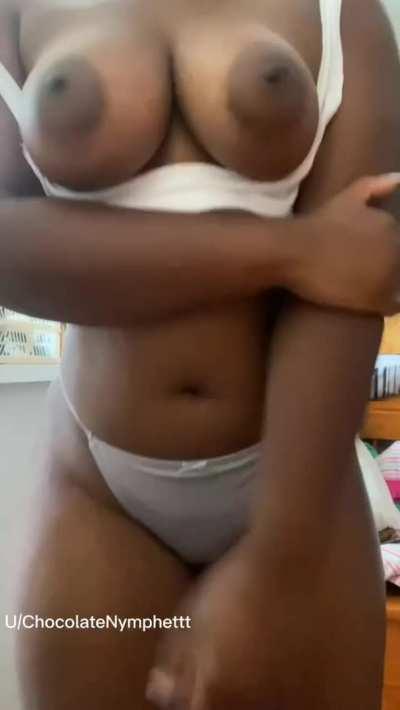 Pick up and fuck my 4’11 body