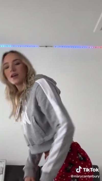 marycanterburyNSFW - Video #7687