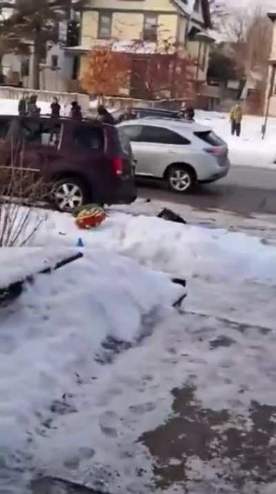 Full video post shooting where ICE agents perform no life saving measures and refuse to let a physician check for a pulse. Pulled from r/peoplespress thank you to the redditor who pointed me to this.