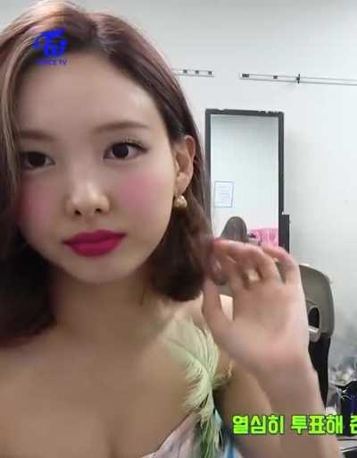 200910 - Pretty Nayeon