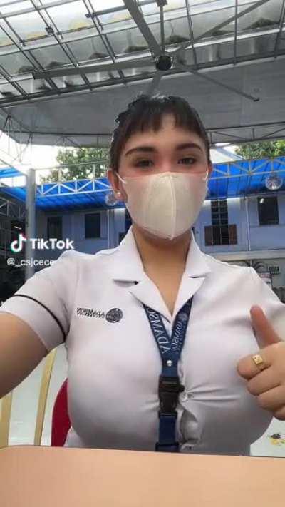 @_fleabag.cfn's buttons holding on for dear life