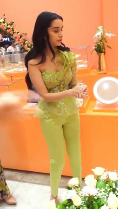 Shraddha fucking beuti 😍💦