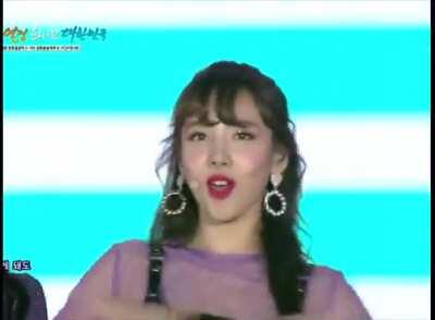 171101 - Cute Nayeon