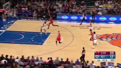 [Highlight] Ayo Dosunmu lobs it to Alex Caruso