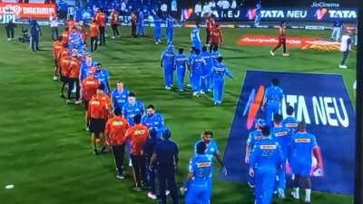 I'm fuming, he is so disrespectful  even to Malinga !!