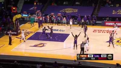 [Highlight] RJ Barrett tries to win the game at the buzzer, but things don't go his way