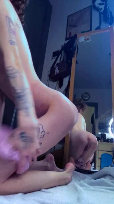 i need to be fucked in front of a mirror