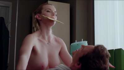 Betty Gilpin in Nurse Jackie