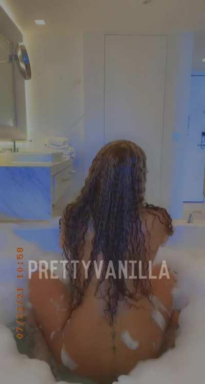 How fast do you think I could make you cum?💦