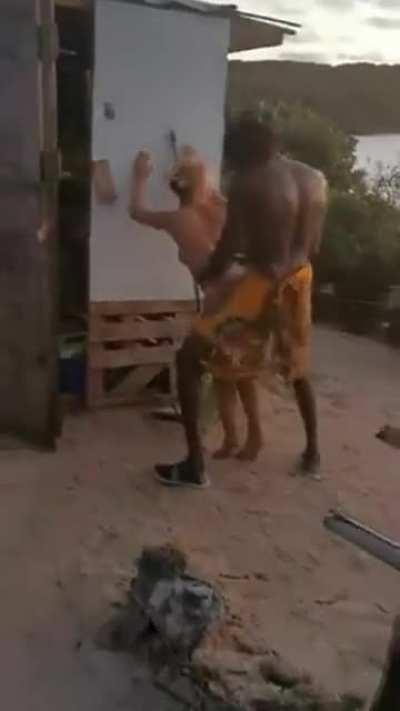 can anyone point me in the direction to the full video? ive tried every search term i could think of.