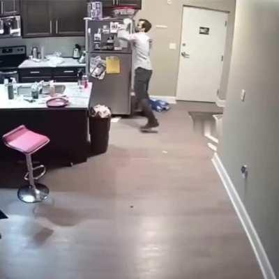 Yes, that is a stupid fridge