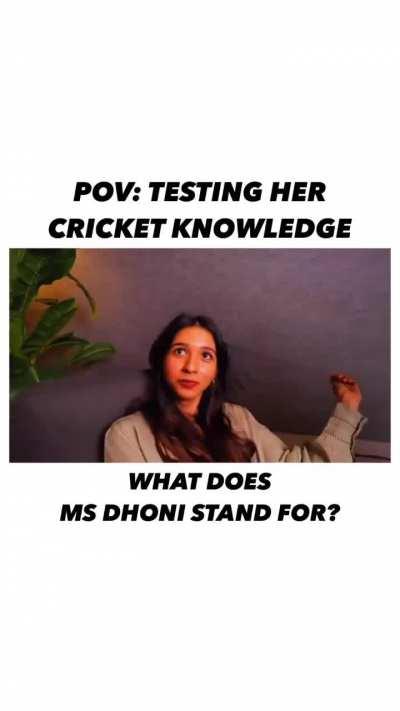 There's no way she doesn't know 😳