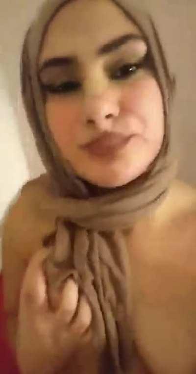 Bored today, wish someone was here to make things interesting