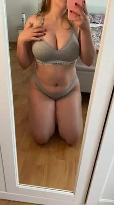 Hopefully at least one person loves chubby girls like me