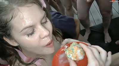 Laura's cum glazed muffin..