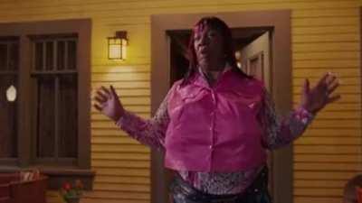 2007 Comedy Norbit syncs up with Pink Floyd's Darkside Of the Moon - The Darkslide of Norbit. The pimps show up when money plays, Wong gets angry during great gig. Legit perfect.