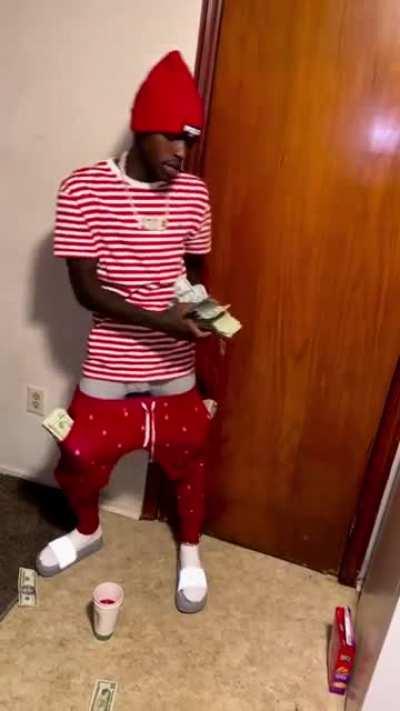 Sooo ummm I would be pissed if I paid $200 for a Quando Rondo promo and it turns out like this