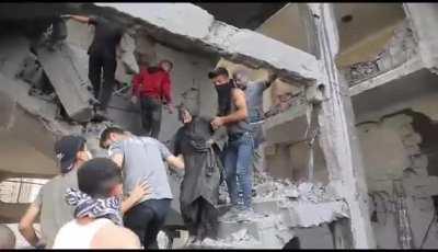 A second attack on Jabalia Refugee Camp after the IOF killed 100/wounded 300 yesterday.