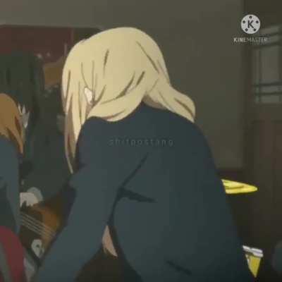 Pior que eu achei a música boa