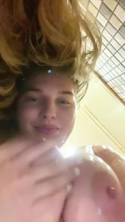 My wet boobs for you 💦