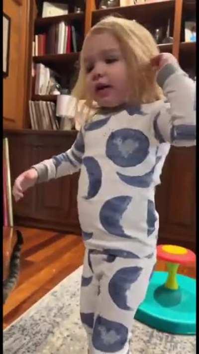 A cat's gaze clears everything up.