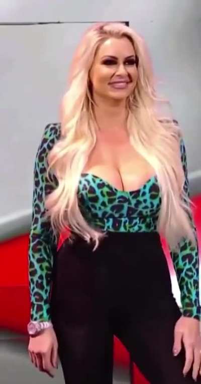 Maryse is Queen of the MILFs