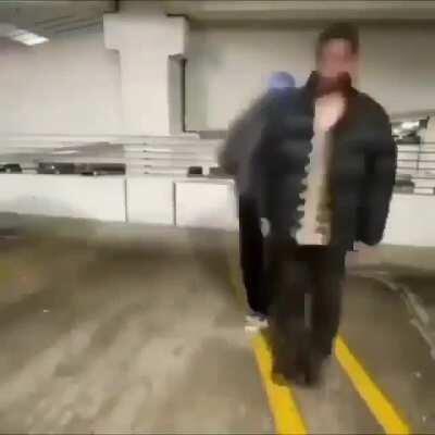 Tô com preguiça de escrever o título... só vê o trem logo e passa pro próximo